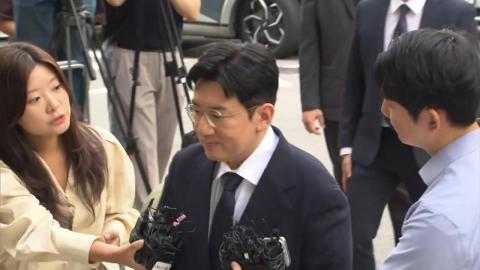 검찰, 방시혁 구속영장 \'반려\'…"보완수사 요구"