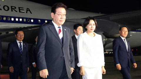  이 대통령, 5박 6일 인도·베트남 순방 마치고 귀국