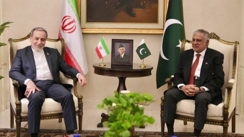 이란 외무, '협상 키맨' 무니르와 비공개 회동…이란 답변 전달했나