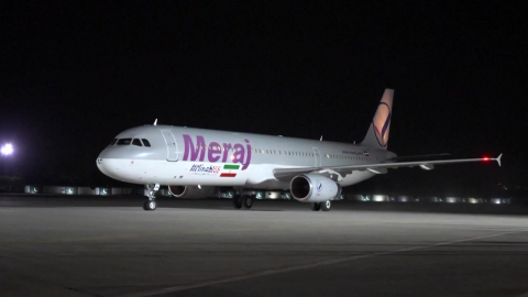 파키스탄 전용기 빌려 탄 이란 외무장관…전례 없는 '비밀 행보'