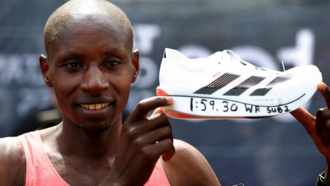 인간 한계 '마라톤 2시간 벽' 깨졌다…케냐 사웨 우승