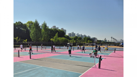 가족의 달 '황금연휴' 한강공원에서 피클볼 체험 이벤트