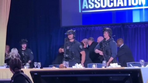 "백악관 만찬 총격은 기획?"…온라인에 음모론 '확산'