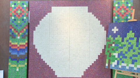 폐플라스틱이 예술로...이란 전쟁에 '업사이클' 관심