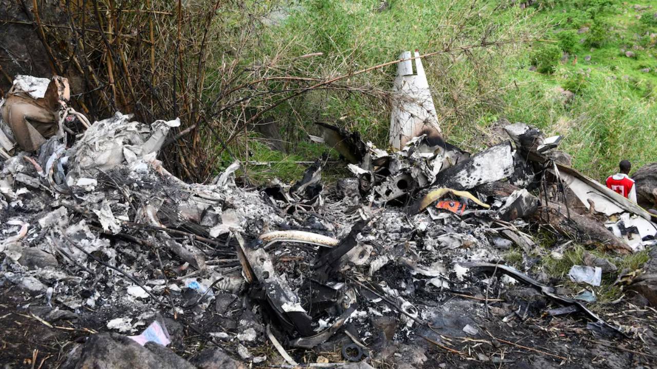 남수단 항공기 추락, 14명 사망...통신 두절 뒤 추락