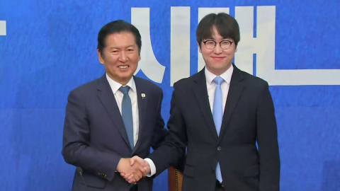 "삼십고초려한 하GPT" 영입 속에…부산 북갑 본격 공방전