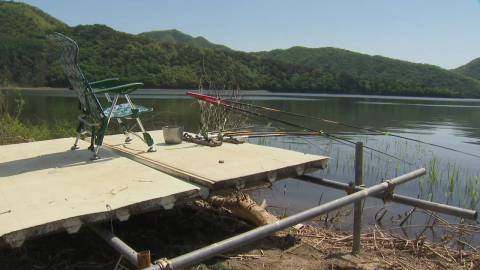 수백 개 불법 낚시좌대…까다로운 현장 철거