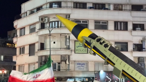 美 해상봉쇄 이어 금융제재…이란 “군사 대응” 경고