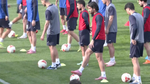 이란 축구협회 캐나다서 \'유턴\'…8647이 살해협박?