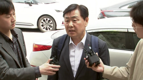 '내란 동조 의혹' 김관영 전북지사 소환…"청사 폐쇄 없었다"