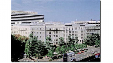 일본 재무성 "2040년까지 사립대 40% 감축"...저출산에 대학 구조조정