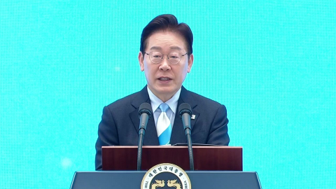 청와대서 첫 노동절 기념식…이 대통령 "진짜 성장 실현할 것"