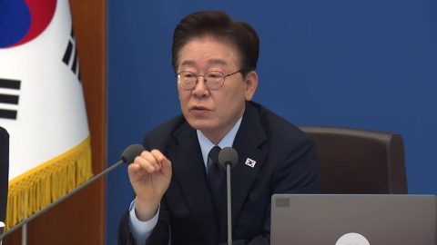 이 대통령, \'중동 정세\' 언급 자제…"해방작전 참여 검토 불필요"