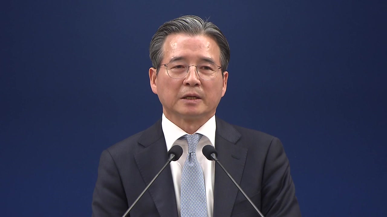 김용범 "AI 시대 과실 '국민배당금' 설계"...야당 "공산당 본색"