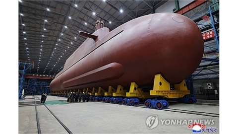 북 핵잠 배치 '수년' 앞당겨지나...러시아 기술 이전 정황