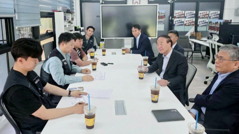 노동장관, 삼성전자 경영진 면담…파업 중재 역할