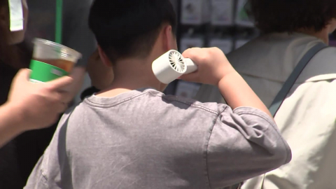 때 이른 초여름 더위에 전국이 \'후끈\'…밀양 35.1℃