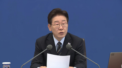  이 대통령 "노조 단체행동도 좋지만...적정선 있어야"