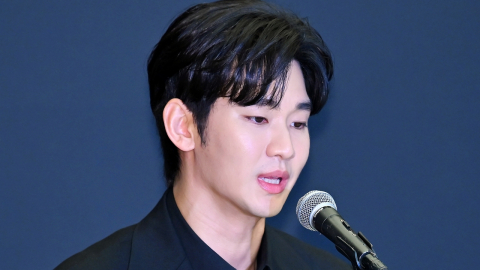 경찰 "김수현, 미성년자 교제 사실 없어…김새론 녹취록은 AI 조작"