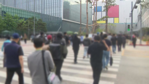 성과급 100배 차이…DX 반발에 '내전 투표' 양상