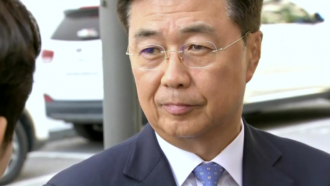 \'체포조 폭로\' 홍장원, 내란 피의자로…종합특검 첫 조사