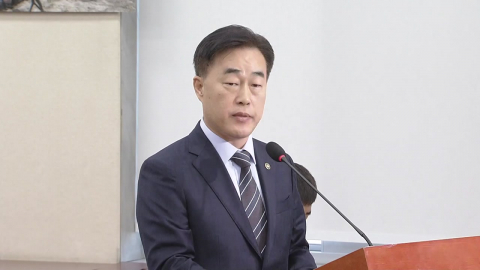 특검 "허석곤 전 소방청장 입건…내일 김명수 소환"