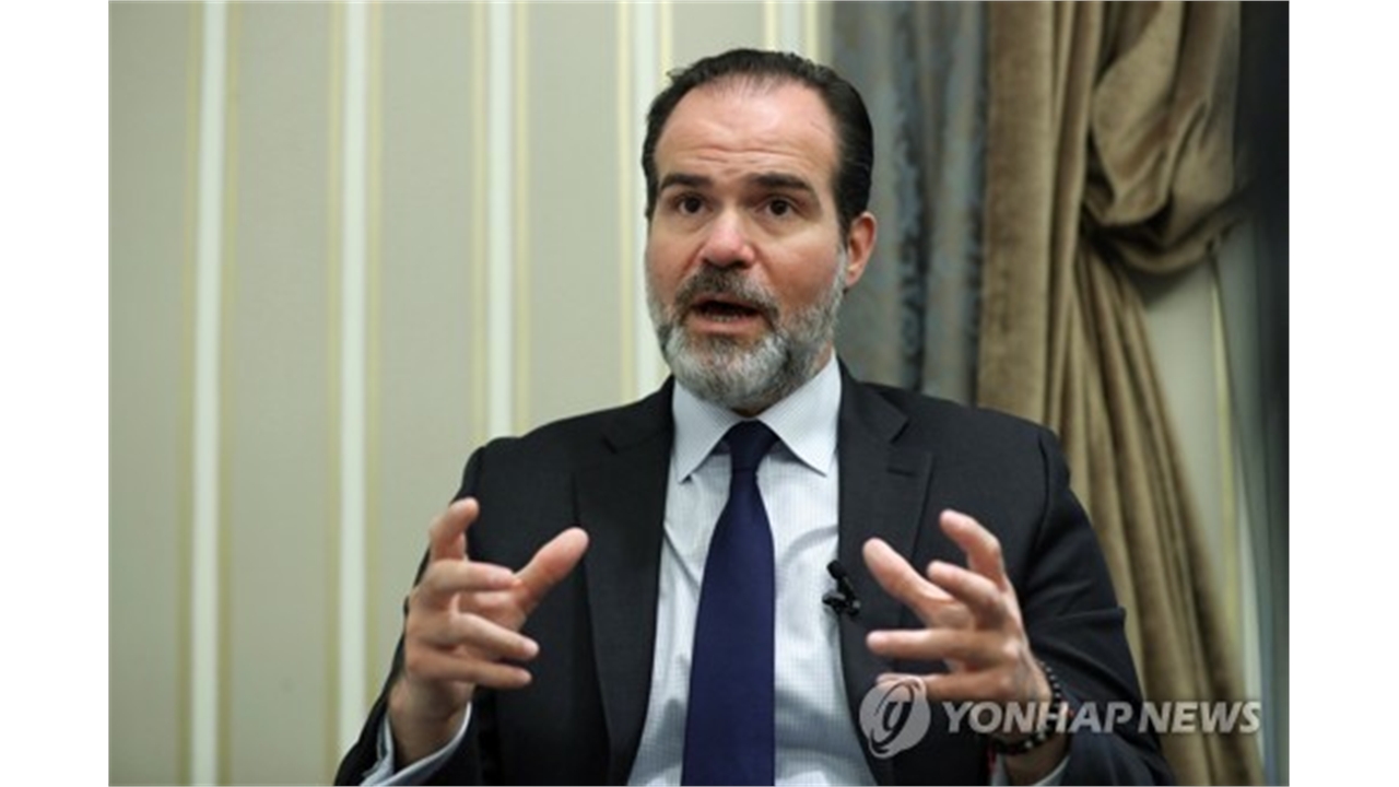 "트럼프 측근 민간인이 베네수엘라 '비공식 총독' 역할"
