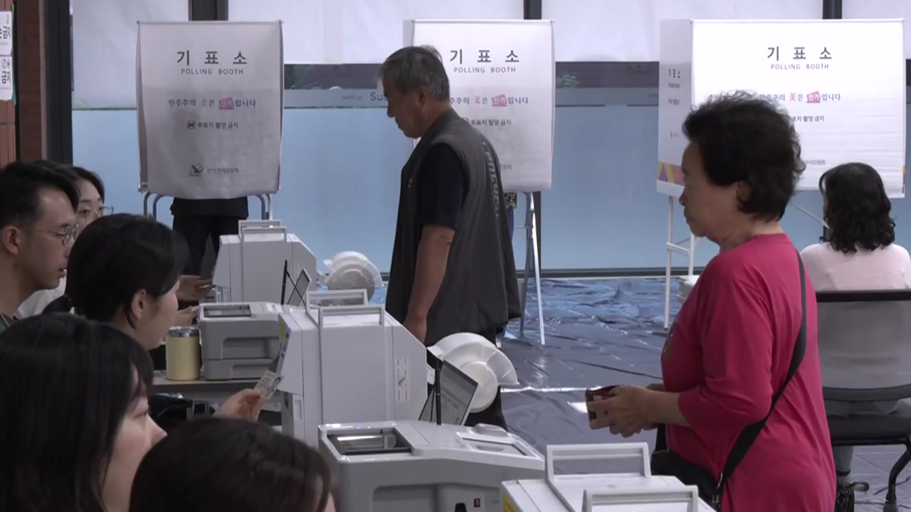 역대 최고치 찍은 사전투표...여야, 막판 총력전