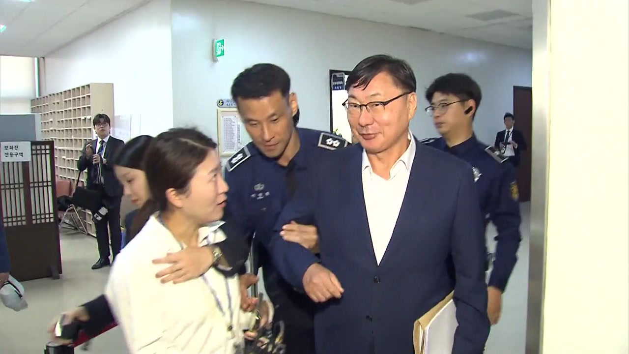 '술 파티 위증' 이화영 국민참여재판 준비절차 마무리