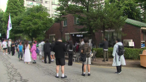 투표소 봉쇄 사흘째…구청 직원 병원 이송되기도