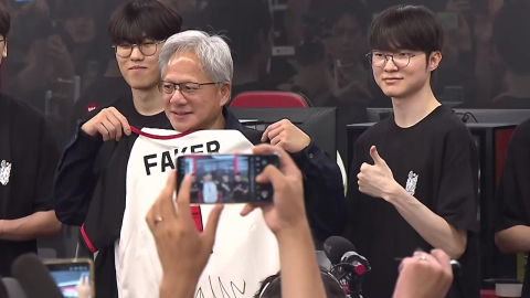'피지컬 AI'의 심장을 찾아…젠슨 황이 게임사 만나는 이유