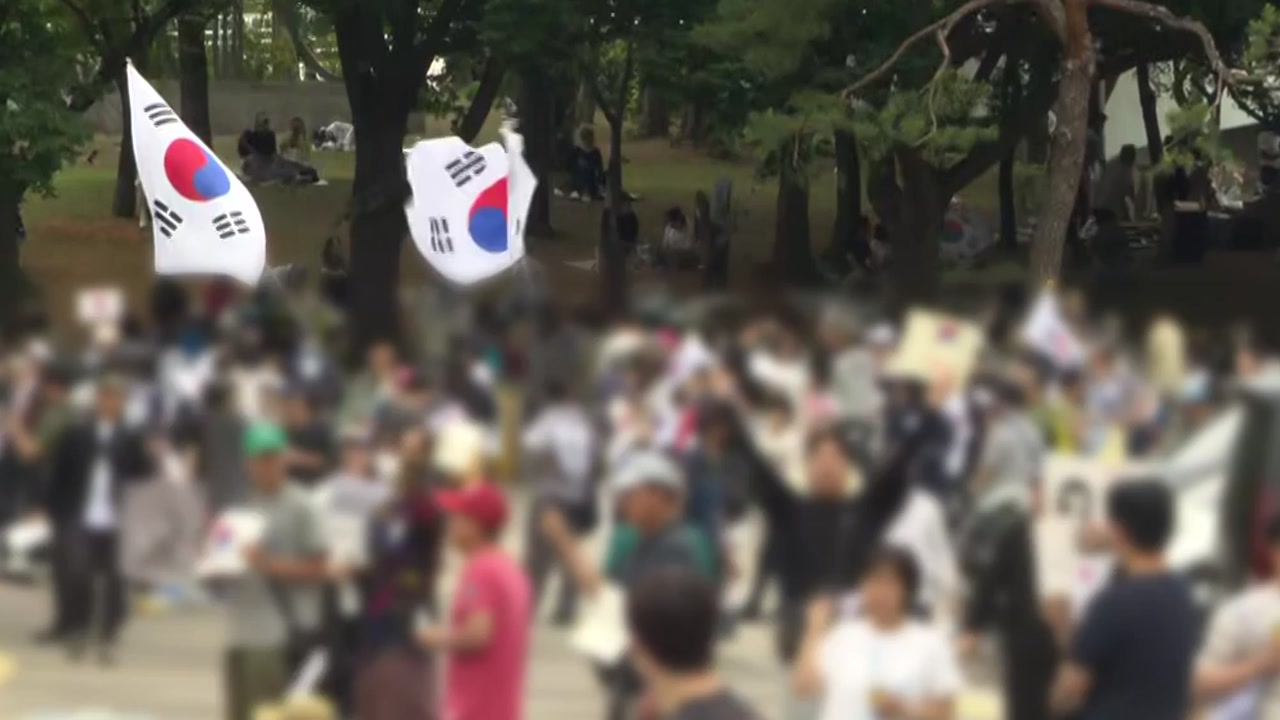 개표소 봉쇄 시위 사흘째...선거관리 부실 비판 고조
