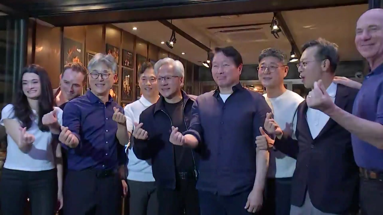 엔비디아 손잡은 SK·두산·네이버...'AI 팩토리' 시대 연다