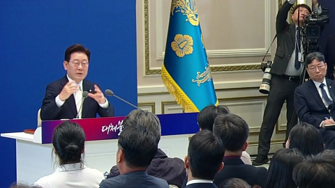 대통령 "부동산 보유세 대체로 낮아…세제 7월에 정리"