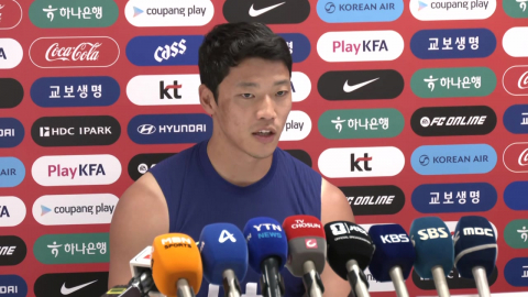 월드컵 예술거리서 태극기 인기 폭발…황희찬 굳은 각오