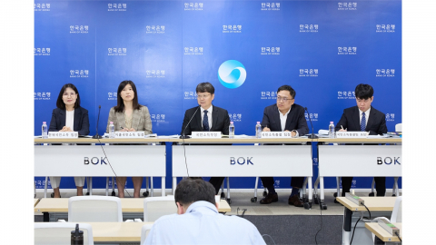 1분기 경제성장률 1.8%...4월 발표 때보다 0.1%p↑