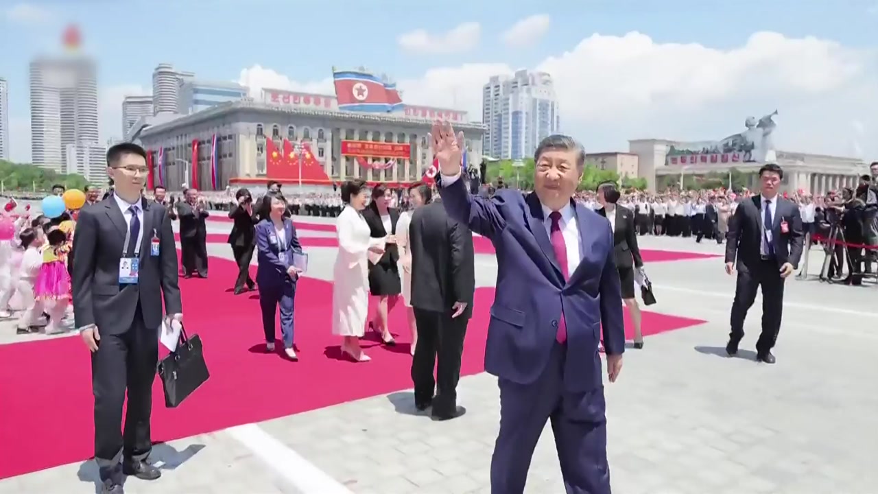 북, 시진핑 방북 집중 보도..."북중관계 새로운 장"