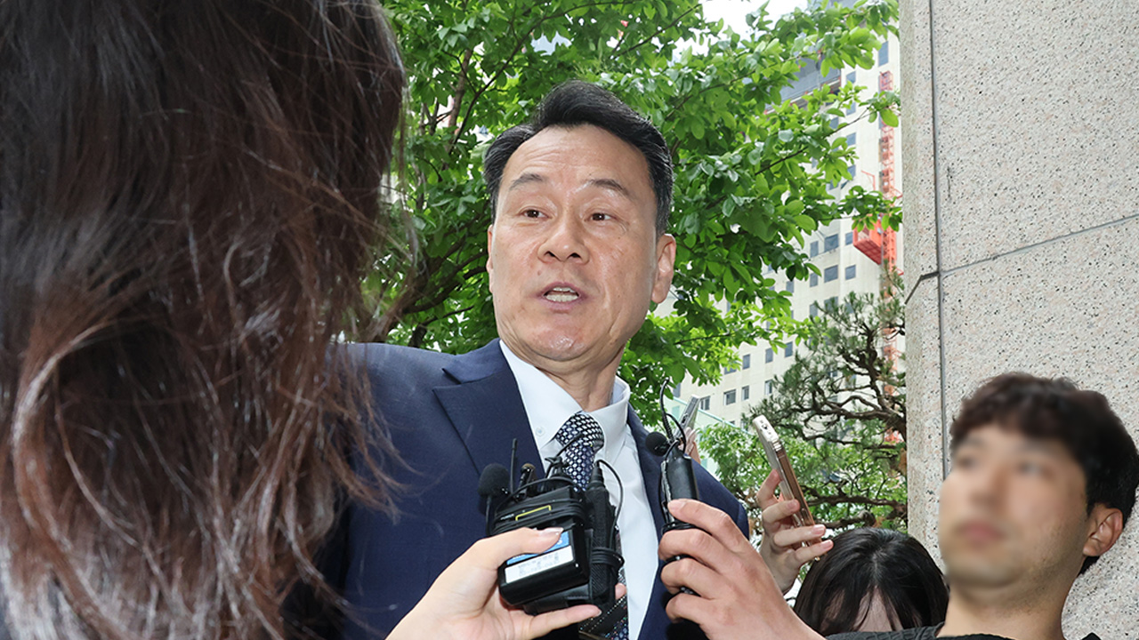 '관저 이전 의혹' 김대기·이상민 등 1호 기소...김명수 구속영장 청구