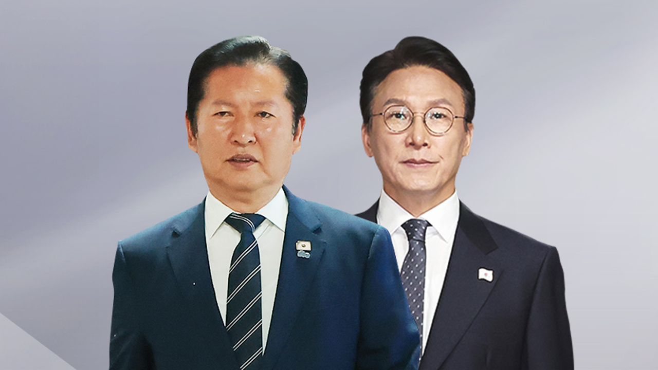 대통령 배웅 못 간 정청래...나란히 걸은 김 총리