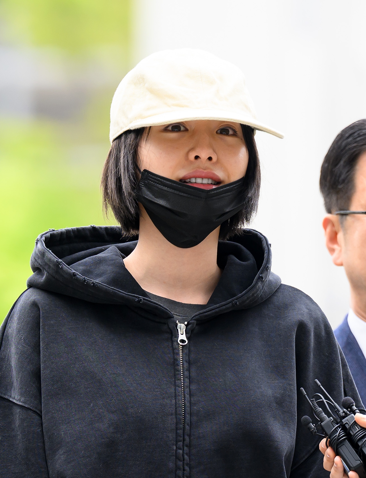 "시간 낭비, 웃음만"…나나, 자택 강도범 항소에 황당 심경
