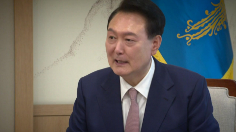 "사적으로 군 사용"…전직 대통령 일반이적 헌정사 첫 유죄