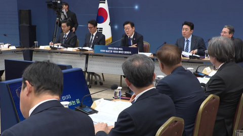 \'탈모\' 건강보험 적용, 청년층부터 확대 추진