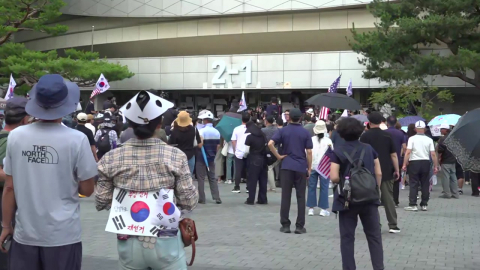  체육단체, '개표소 봉쇄' 시위대와 합의...곧 진입