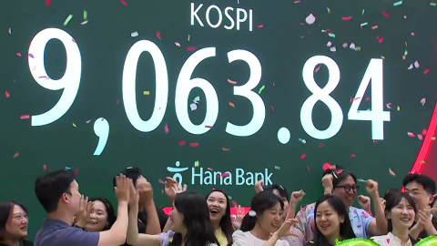 다음은 10,000 돌파?…변수는 금리 인상과 고환율