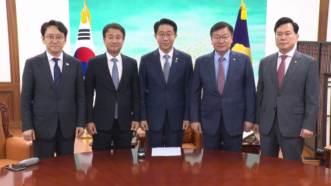 \'원포인트 개헌\' 온도 차…원 구성 논의도 평행선