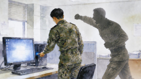 [제보는Y] 부대 부적응 병사에 주먹질, 커피포트 던져