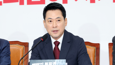 장동혁 "연어 술 파티 쿠데타 실패…이 대통령 재판 재개"