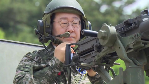 이 대통령, 최전방 해병부대서 '강력한 억지력' 강조