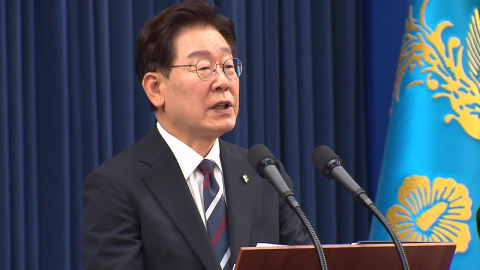 이 대통령 "돼지 눈에는 돼지 보이는 법"…누구를 저격했나?