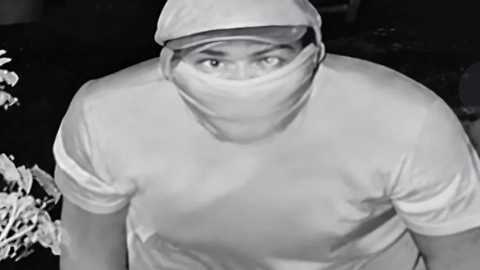 "외국인 같은데" CCTV 포착된 복면 살해범…알고 보니 AI 사진